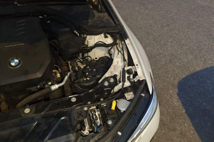 Used BMW 3 Series 2021 Restyled 325Li M Sport Package Engine Bay Left