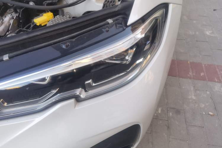 Used BMW 3 Series 2021 325i M Sport Night Edition package Engine Bay Left