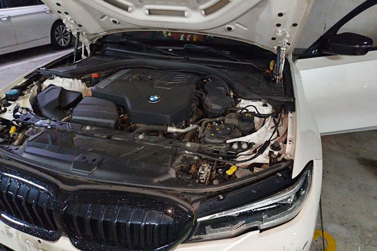 Used BMW 3 Series 2021 Second Facelift 325i M Sport Night Edition Package Engine Bay Left