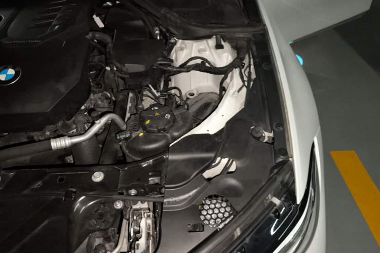 Used BMW 3 Series 2021 Restyled 325i M Sport Night Edition Package Engine Bay Left