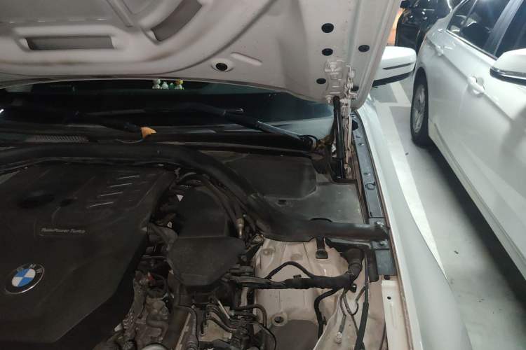 Used BMW 3 Series 2021 Restyled 325Li M Sport Package Engine Bay Left