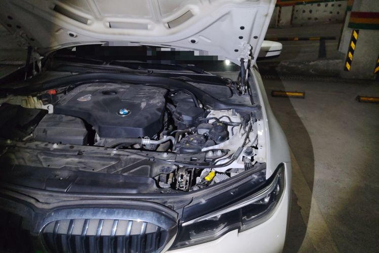 Used BMW 3 Series 2021 320i Sport Package Engine Bay Left