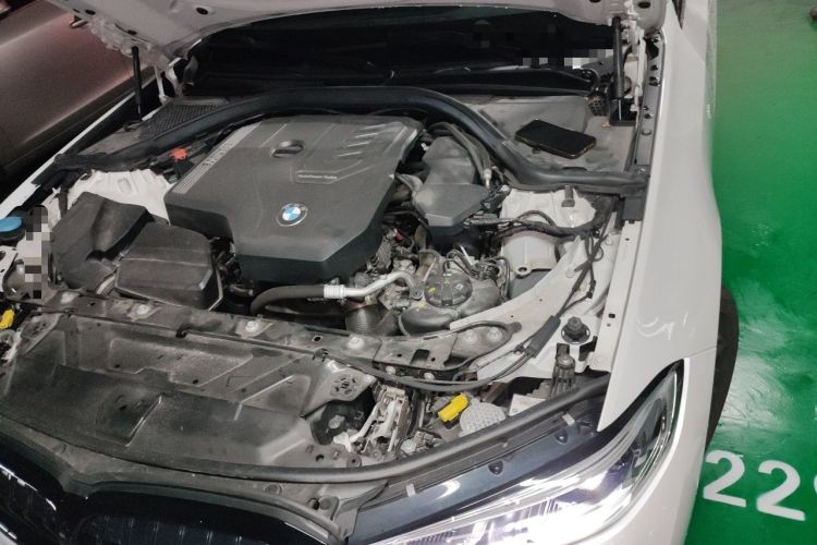 Used BMW 3 Series 2021 Restyled 325i M Sport Night Edition Package Engine Bay Left