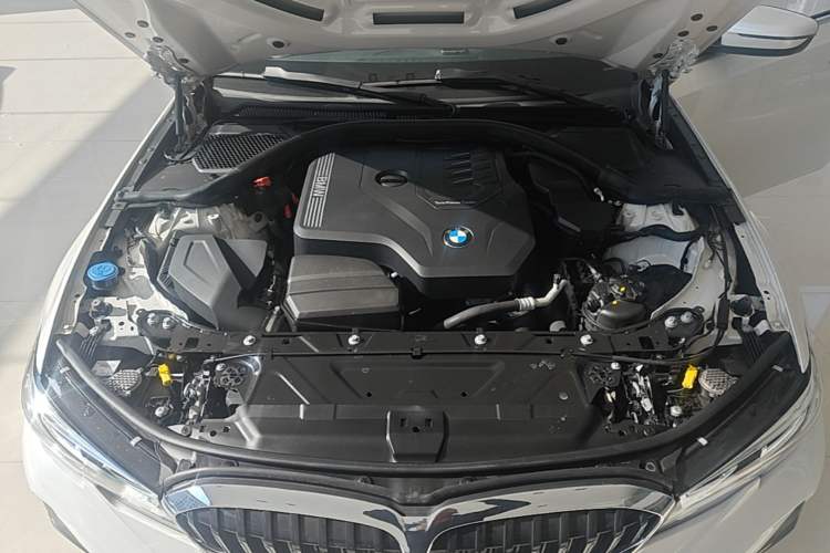 Used BMW 3 Series 2021 Second Facelift 325Li M Sport Package Engine Bay