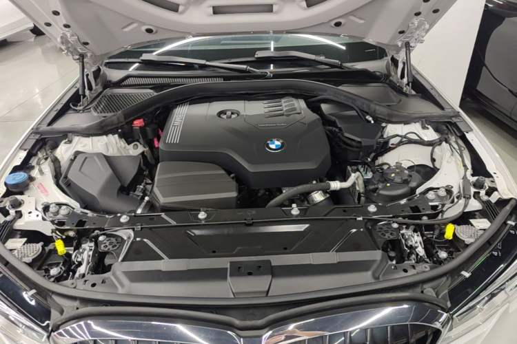 Used BMW 3 Series 2021 Facelifted 320Li M Sport Package Engine Bay