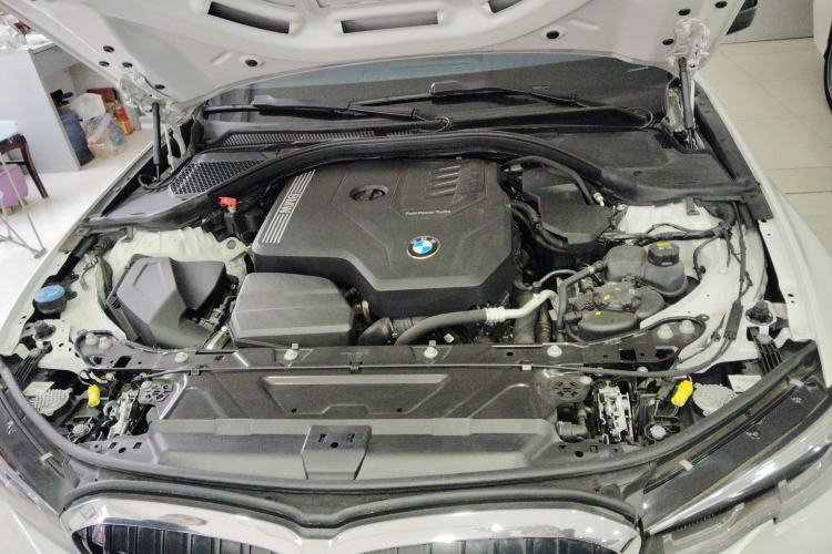 Used BMW 3 Series 2021 320Li M Sport Package Engine Bay