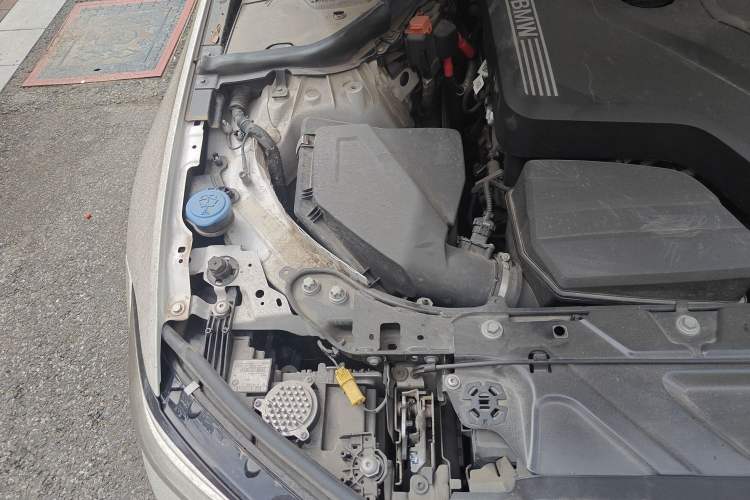 Used BMW 3 Series 2021 Restyled 325Li M Sport Package Engine Bay Right