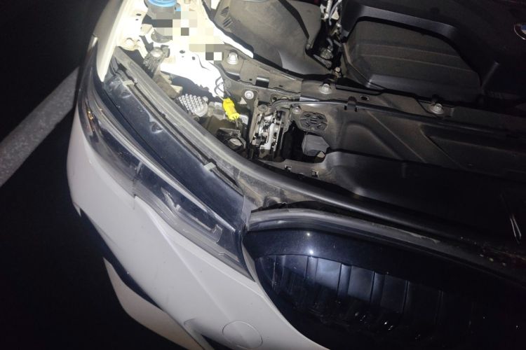 Used BMW 3 Series 2021 325Li M Sport Shadowline Package Engine Bay Right