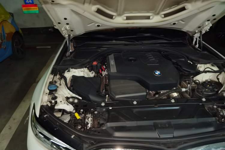 Used BMW 3 Series 2021 Restyled 325i M Sport Package Engine Bay Right