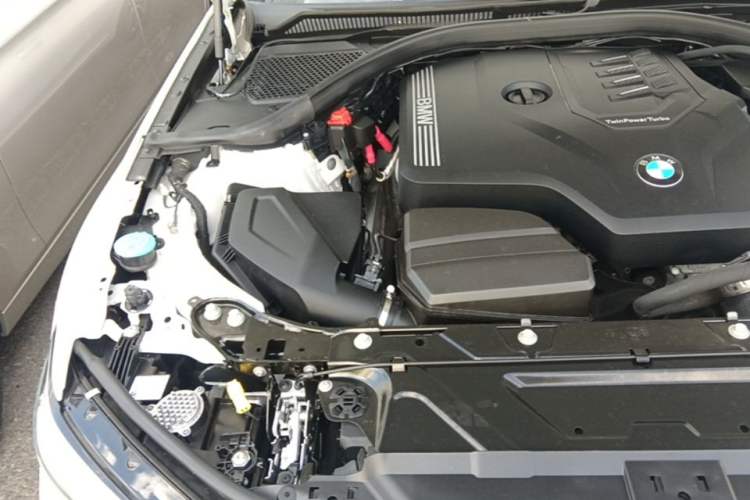 Used BMW 3 Series 2021 320Li M Sport Package Engine Bay Right