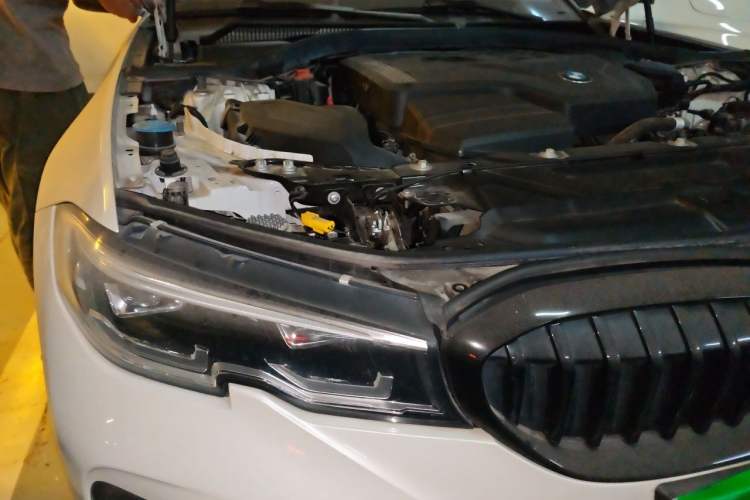 Used BMW 3 Series 2021 Second Facelift 325i M Sport Night Edition Package Engine Bay Right