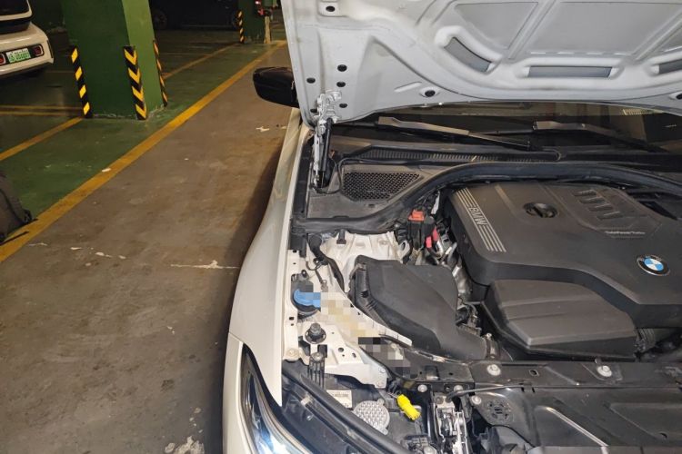 Used BMW 3 Series 2021 Restyled 325i M Sport Night Edition Package Engine Bay Right