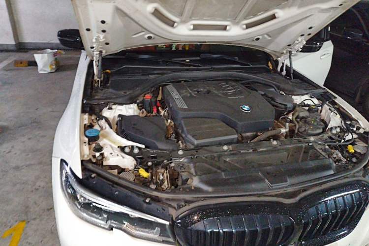 Used BMW 3 Series 2021 Second Facelift 325i M Sport Night Edition Package Engine Bay Right