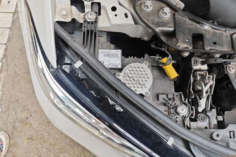 Used BMW 3 Series 2021 Facelifted 320Li M Sport Package Engine Bay Right