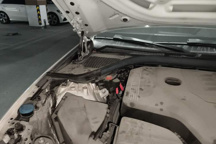 Used BMW 3 Series 2021 Restyled 325Li M Sport Package Engine Bay Right