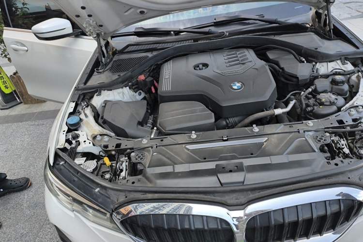 Used BMW 3 Series 2021 325Li M Sport Package Engine Bay Right