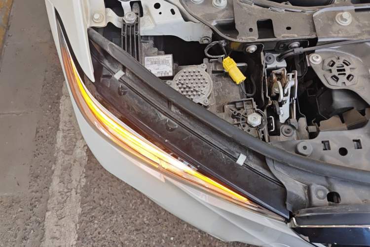 Used BMW 3 Series 2021 Facelifted 320Li M Sport Package Engine Bay Right
