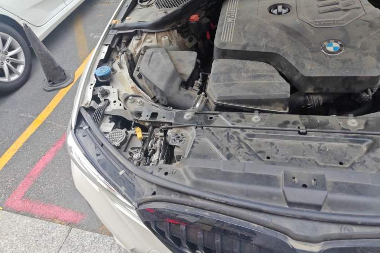 Used BMW 3 Series 2021 330Li xDrive M Sport Night Edition Engine Bay Right