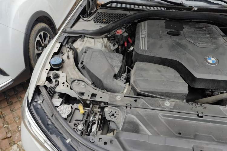 Used BMW 3 Series 2021 Facelifted 320Li M Sport Package Engine Bay Right