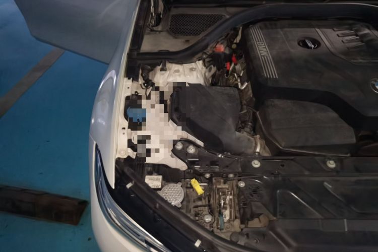 Used BMW 3 Series 2021 Second Facelift 325Li M Sport Package Engine Bay Right