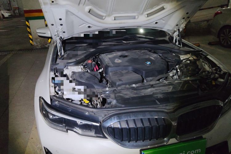 Used BMW 3 Series 2021 320i Sport Package Engine Bay Right