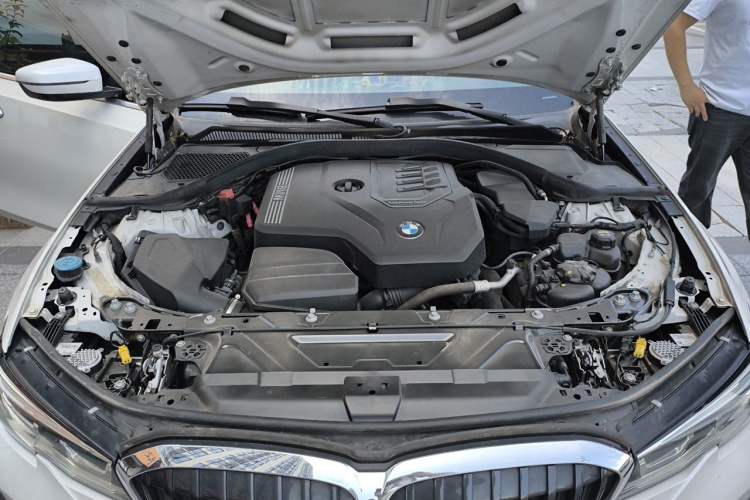 Used BMW 3 Series 2021 325Li M Sport Package Engine Bay