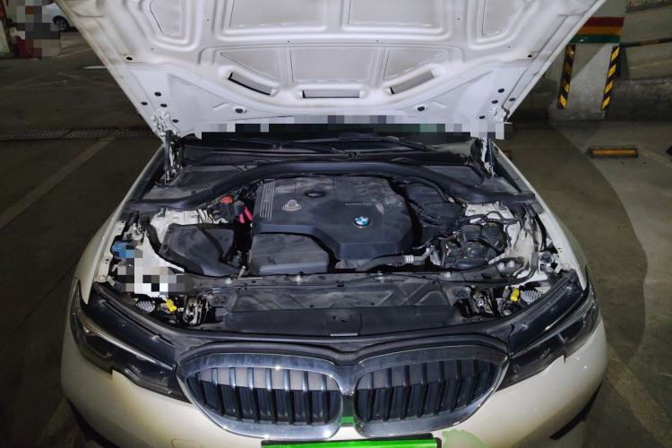 Used BMW 3 Series 2021 320i Sport Package Engine Bay