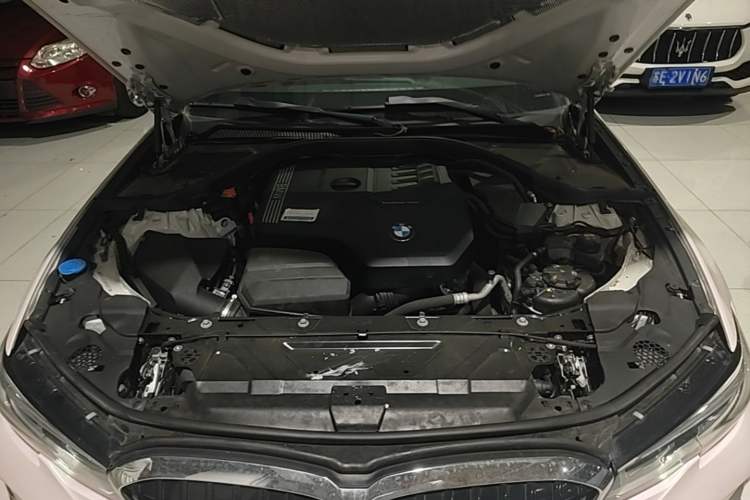 Used BMW 3 Series 2021 325i M Sport Package Engine Bay