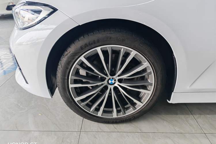 Used BMW 3 Series 2021 320i Sport Package Exterior 1