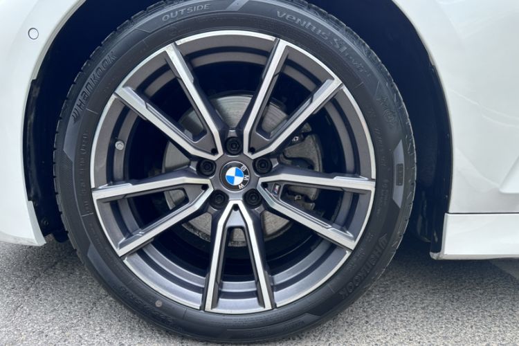 Used BMW 3 Series 2021 Restyled 325Li M Sport Package Exterior 1