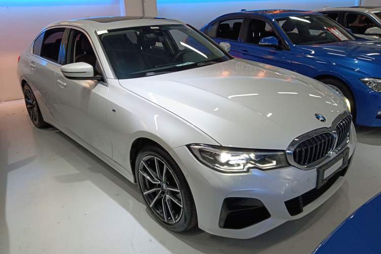 Used BMW 3 Series 2021 Restyled 325Li M Sport Package Exterior 1