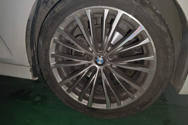 Used BMW 3 Series 2021 Restyled 320i Sport Package Exterior 1