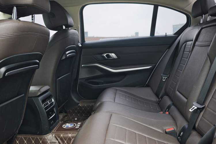 Used BMW 3 Series 2021 320Li M Sport Package Exterior 10