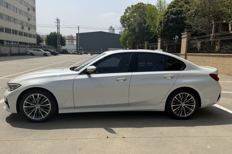 Used BMW 3 Series 2021 Restyled 320i Sport Package Exterior 11