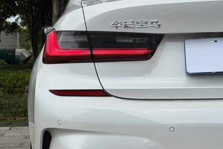 Used BMW 3 Series 2021 Restyled 325Li M Sport Package Exterior 13