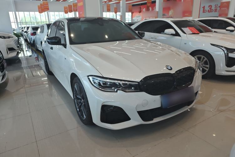 Used BMW 3 Series 2021 330i M Sport Night Edition Exterior 2
