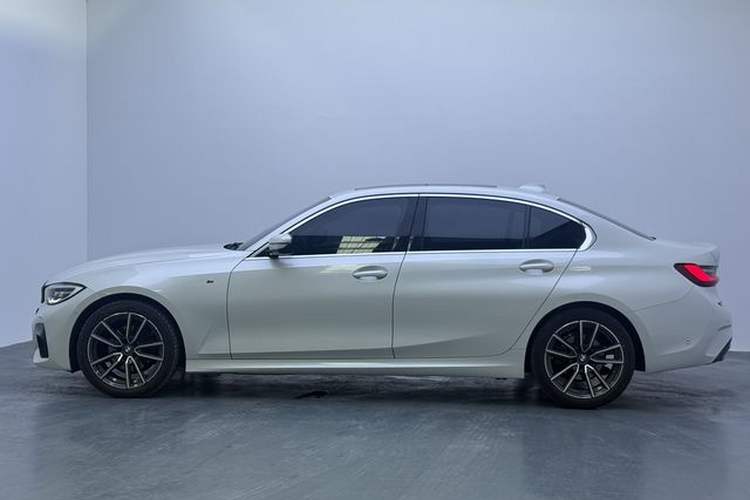 Used BMW 3 Series 2021 Restyled 325Li M Sport Package Exterior 2