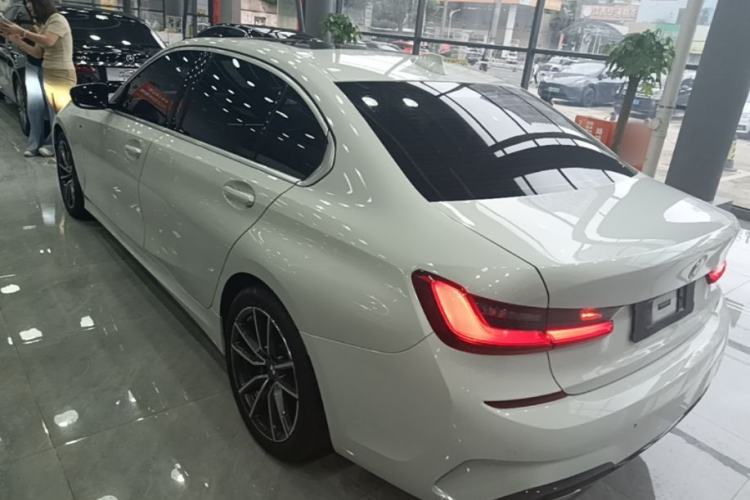 Used BMW 3 Series 2021 320Li M Sport Package Exterior 2