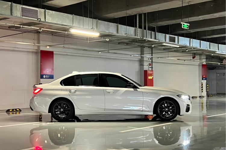 Used BMW 3 Series 2021 325Li M Sport Shadowline Package Exterior 2