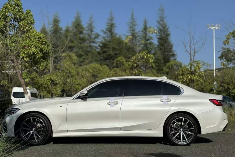 Used BMW 3 Series 2021 325Li M Sport Package Exterior 2