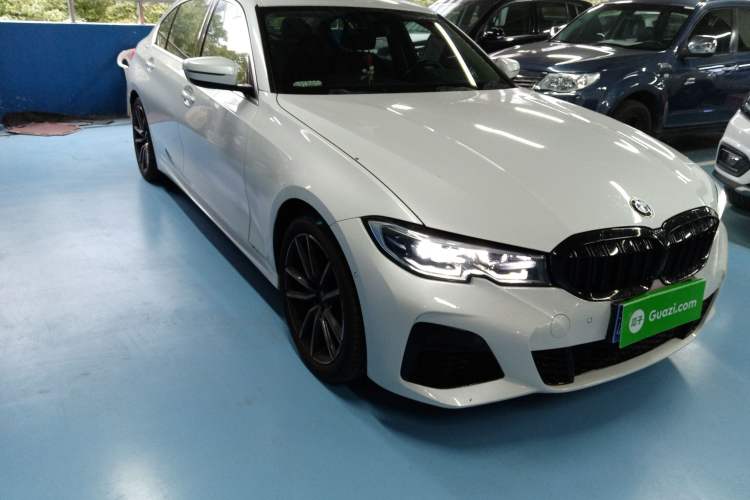 Used BMW 3 Series 2021 Second Facelift 325Li M Sport Package Exterior 2