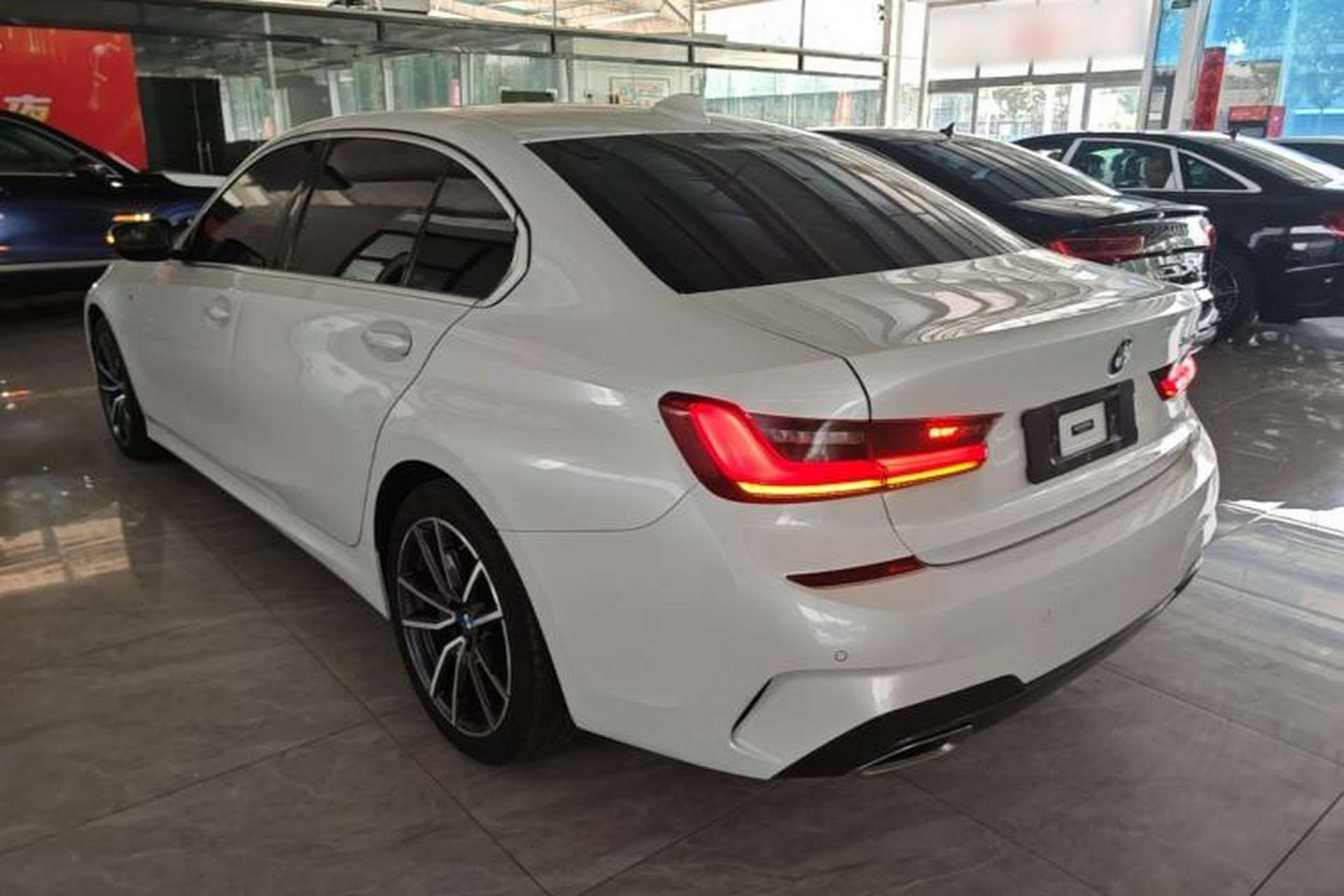 Used BMW 3 Series 2021 Facelifted 320Li M Sport Package Exterior 2