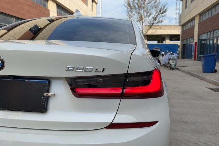 Used BMW 3 Series 2021 Second Facelift 325Li M Sport Package Exterior 2