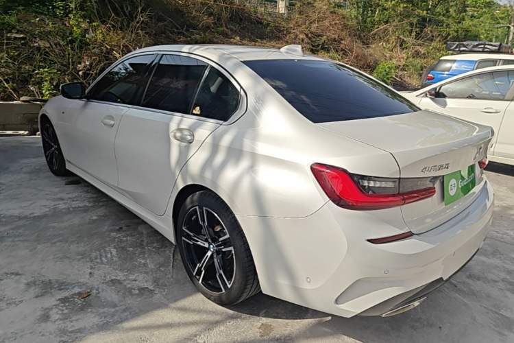 Used BMW 3 Series 2021 325i M Sport Package Exterior 2