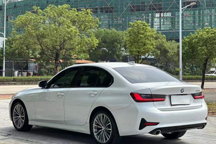 Used BMW 3 Series 2021 320i Sport Package Exterior 3