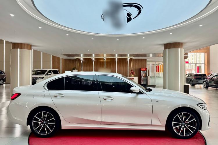 Used BMW 3 Series 2021 Second Facelift 325Li M Sport Package Exterior 3