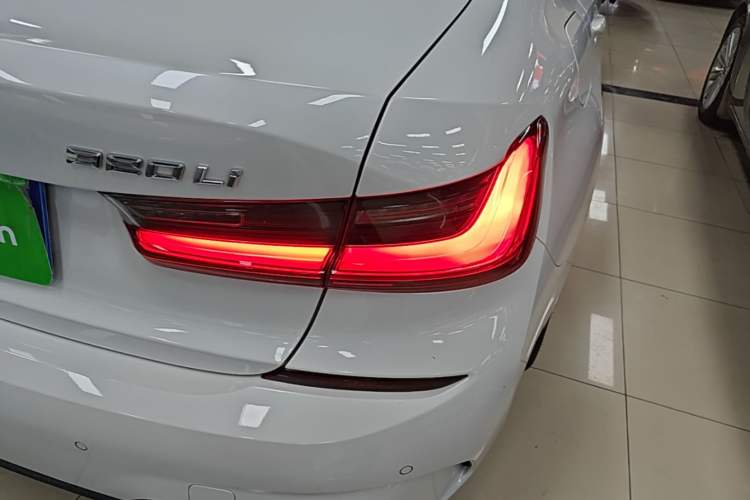 Used BMW 3 Series 2021 Facelifted 320Li M Sport Package Exterior 3