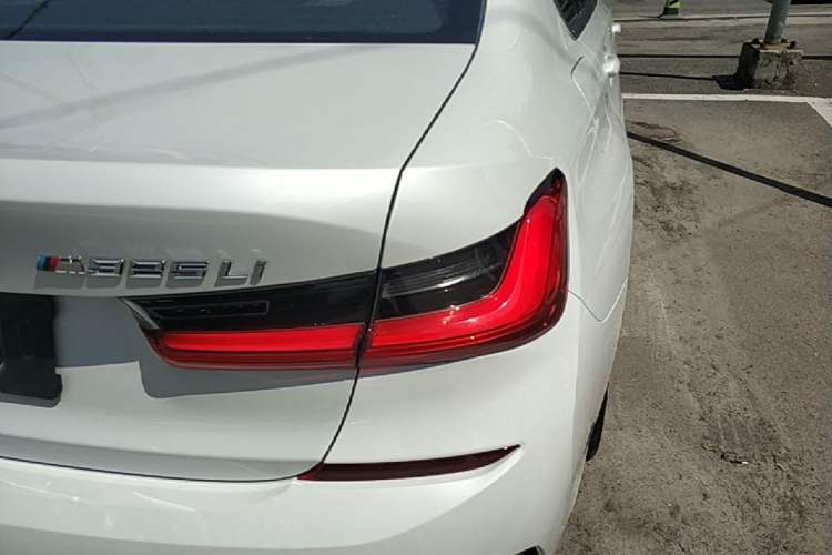 Used BMW 3 Series 2021 Second Facelift 325Li M Sport Package Exterior 3