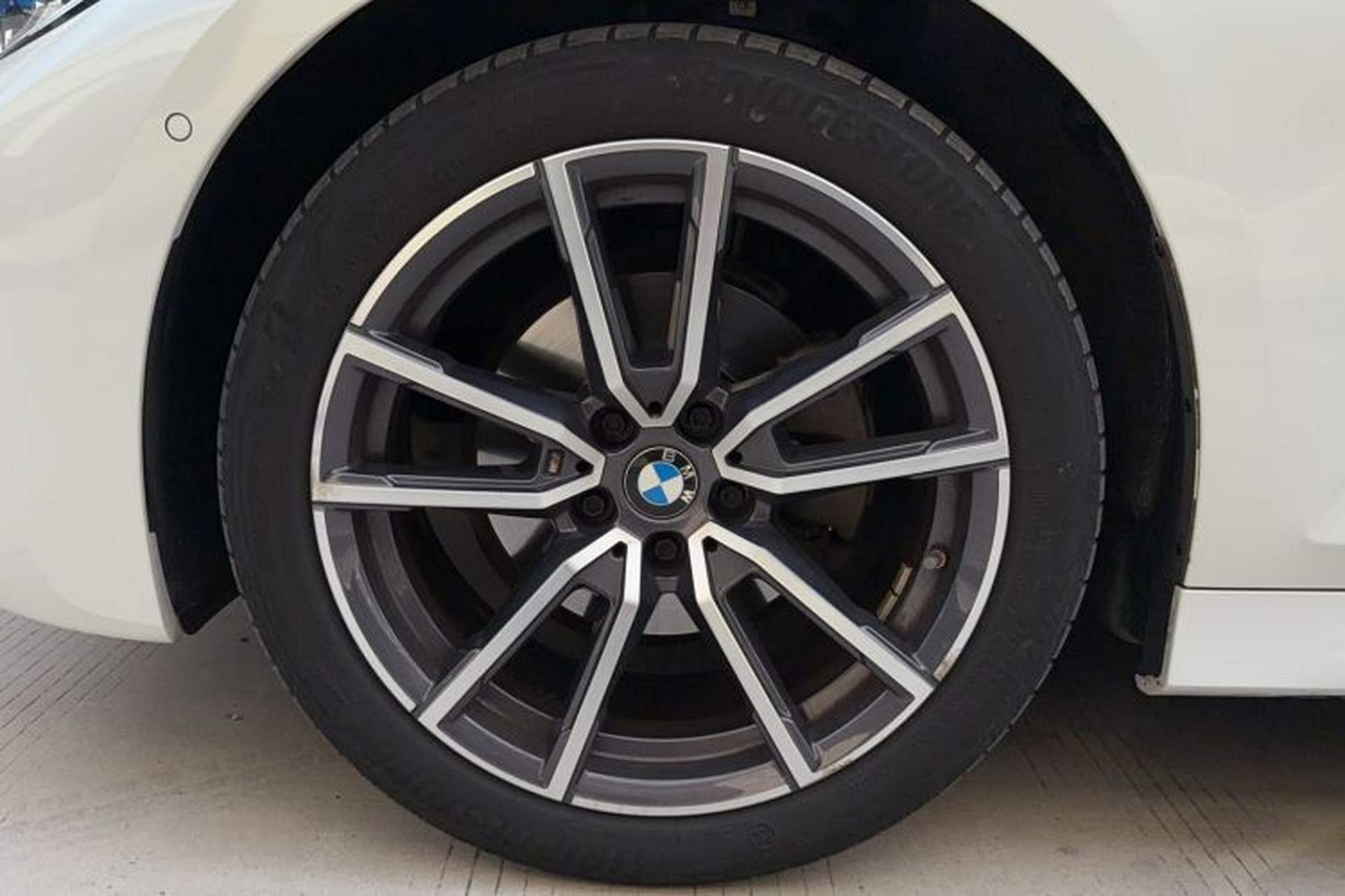 Used BMW 3 Series 2021 Second Facelift 325Li M Sport Package Exterior 3