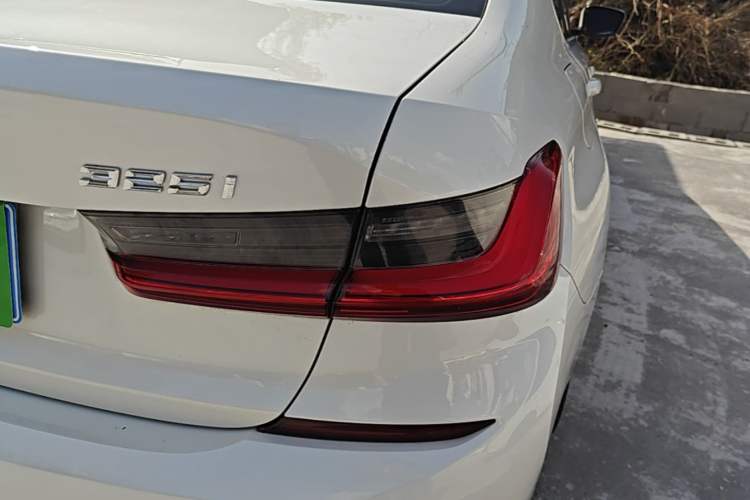 Used BMW 3 Series 2021 325i M Sport Package Exterior 3